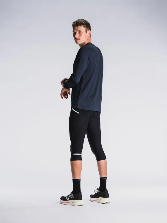 C3-3-4-tights_0050_Black_5_v2-9411841.webp