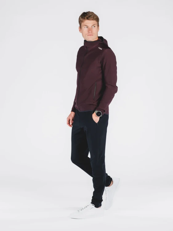 Mens-Recharge-Hoodie_0299_Aubergine_3_v1-6953938.webp