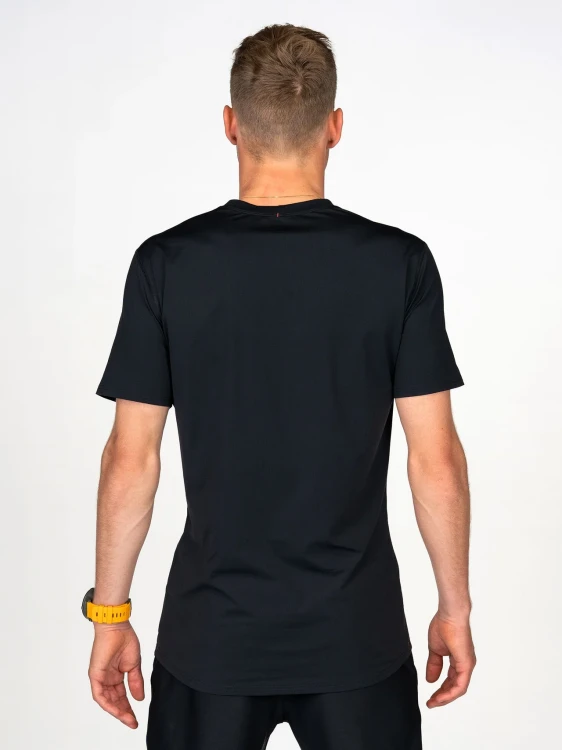 Mens-Recharge-T-shirt_1017_Black_2b_v2-4375687.webp