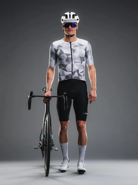 Mens-Tempo-Bib-Shorts_0142_Black_3_v2-10234515.webp