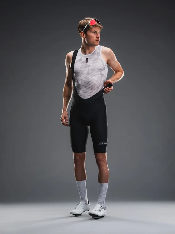 Mens-Tempo-Bib-Shorts_0142_Black_6_v2-10234517.webp
