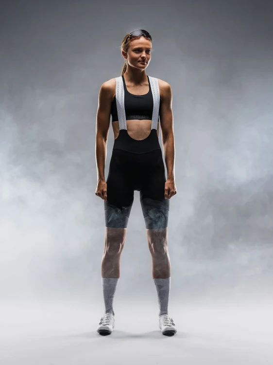 Womens-Tempo-bib-shorts_1027_Black_5_v1-9636615.webp