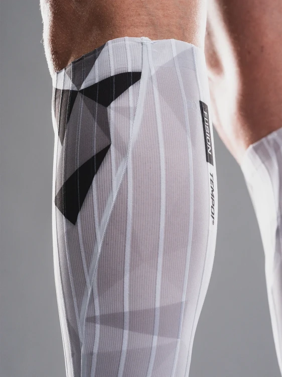 TEMPO-Pro-Calf-Sleeves_1273_Carbon_6_v1-11191006.webp