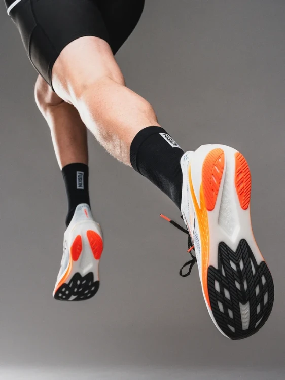 Mens-TEMPO-TWO-Run-Sock_0112_Black_3_v1-10864791.webp