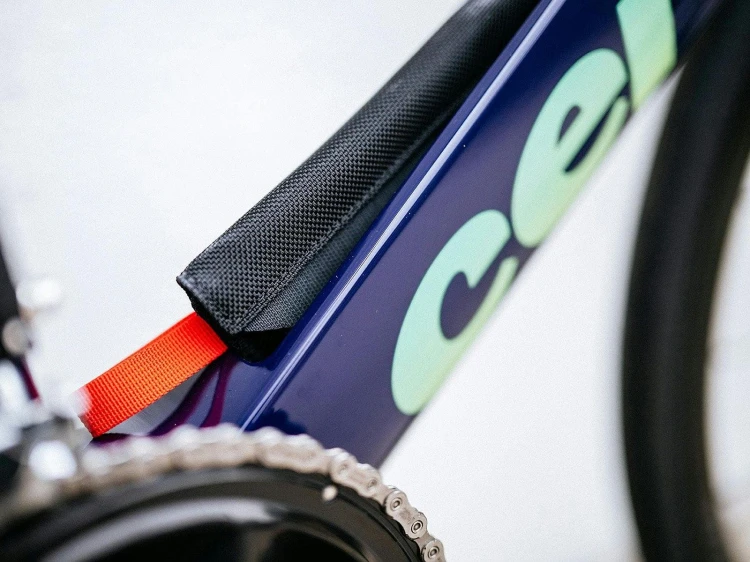big_cervelo-p-105-di2-time-trial-triathlon-bike-deep-dahlia-2025-3-.jpg