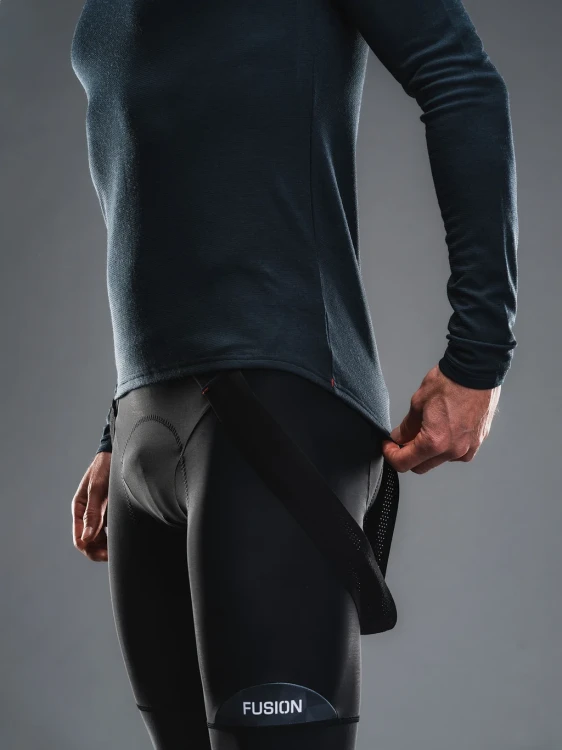 Technical-Merino-150-Baselayer-LS_1185_Dark-Grey_2_v2-11471043.webp
