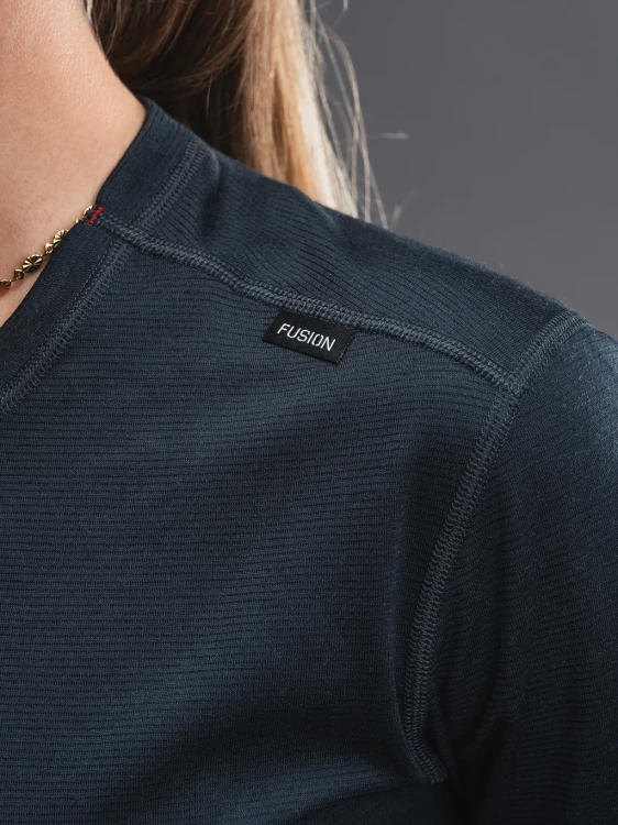 Technical-Merino-150-Baselayer-LS_1185_Dark-Grey_4_v2-11471045.webp