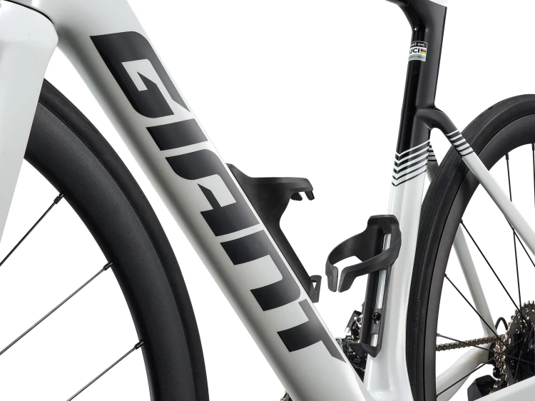 MY27PropelAdvanced2_ColorAWhite-D1.jpg